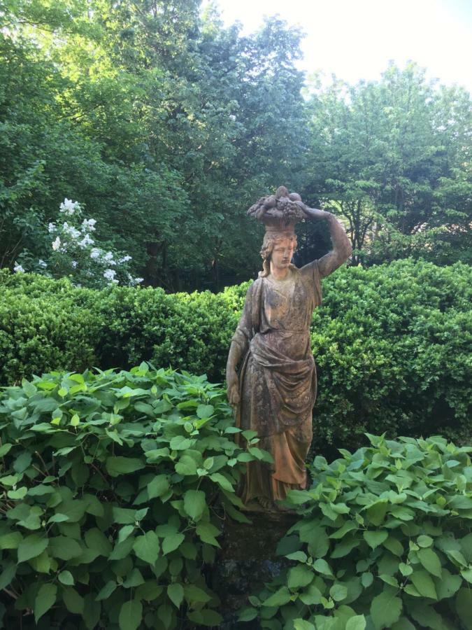 Embassy Row Bnb Zagreb Ngoại thất bức ảnh